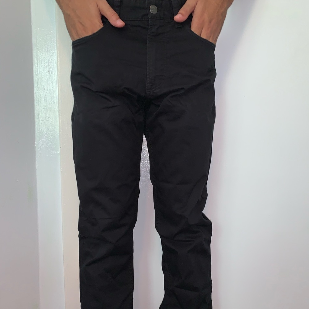 2/$18:👖H&M Men’s Black Chino Pants
